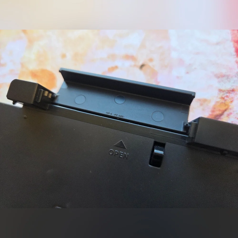 Nintendo 3DS Charging Cradle / Docking Station BLACK CTR-007